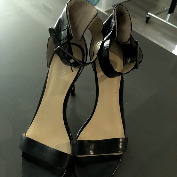 Heels - Picture 3 of 6